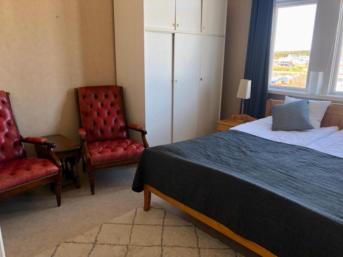 Vacker Vaning Med Havsutsikt I Stroemstads Centrum. Eksteriør billede