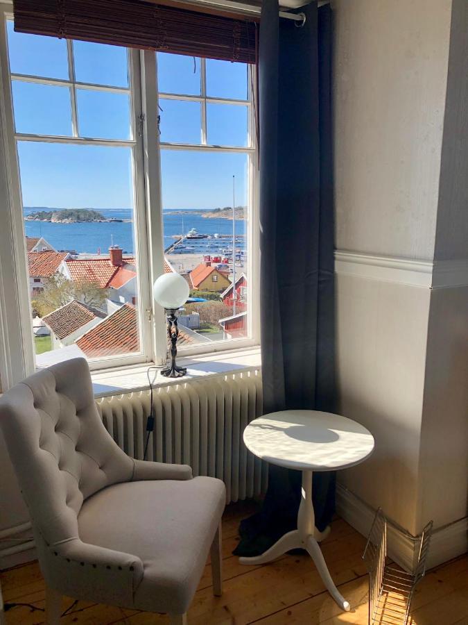Vacker Vaning Med Havsutsikt I Stroemstads Centrum. Eksteriør billede